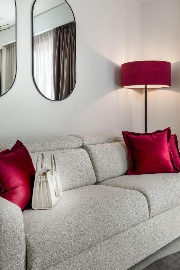 We Me Suite Hotel Riccione Zewnętrze zdjęcie
